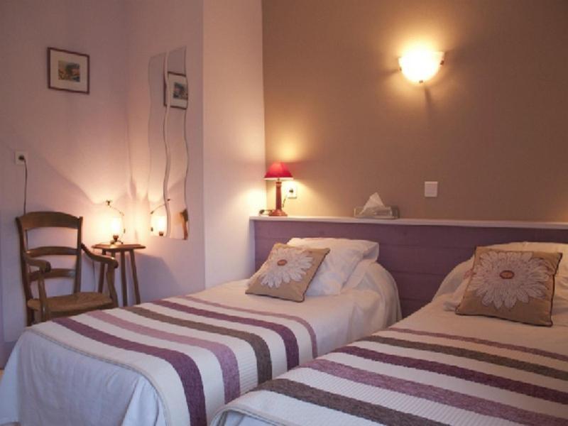 Logis Hotel Les Tilleuls Saint-Cirgues-de-Jordanne Cameră foto