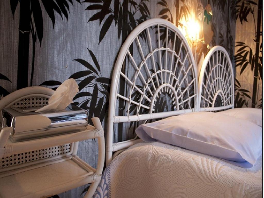 Logis Hotel Les Tilleuls Saint-Cirgues-de-Jordanne Cameră foto