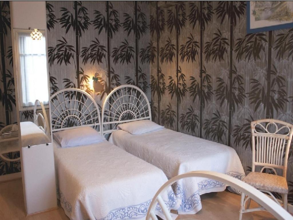 Logis Hotel Les Tilleuls Saint-Cirgues-de-Jordanne Cameră foto
